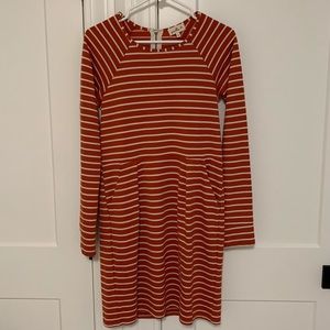 Striped dress with long sleeves and pockets